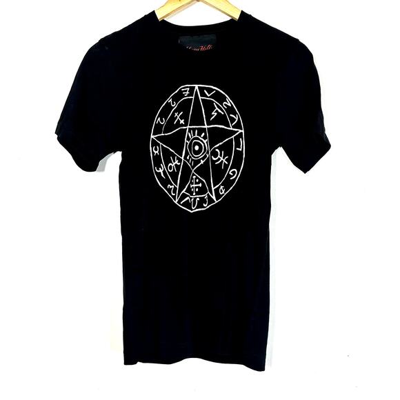 SLEEPY HOLLOW T-SHIRT WOMENS XS BLACK OCCULT SYMBOL PENTAGRAM GRAPHIC NWT - Picture 1 of 6
